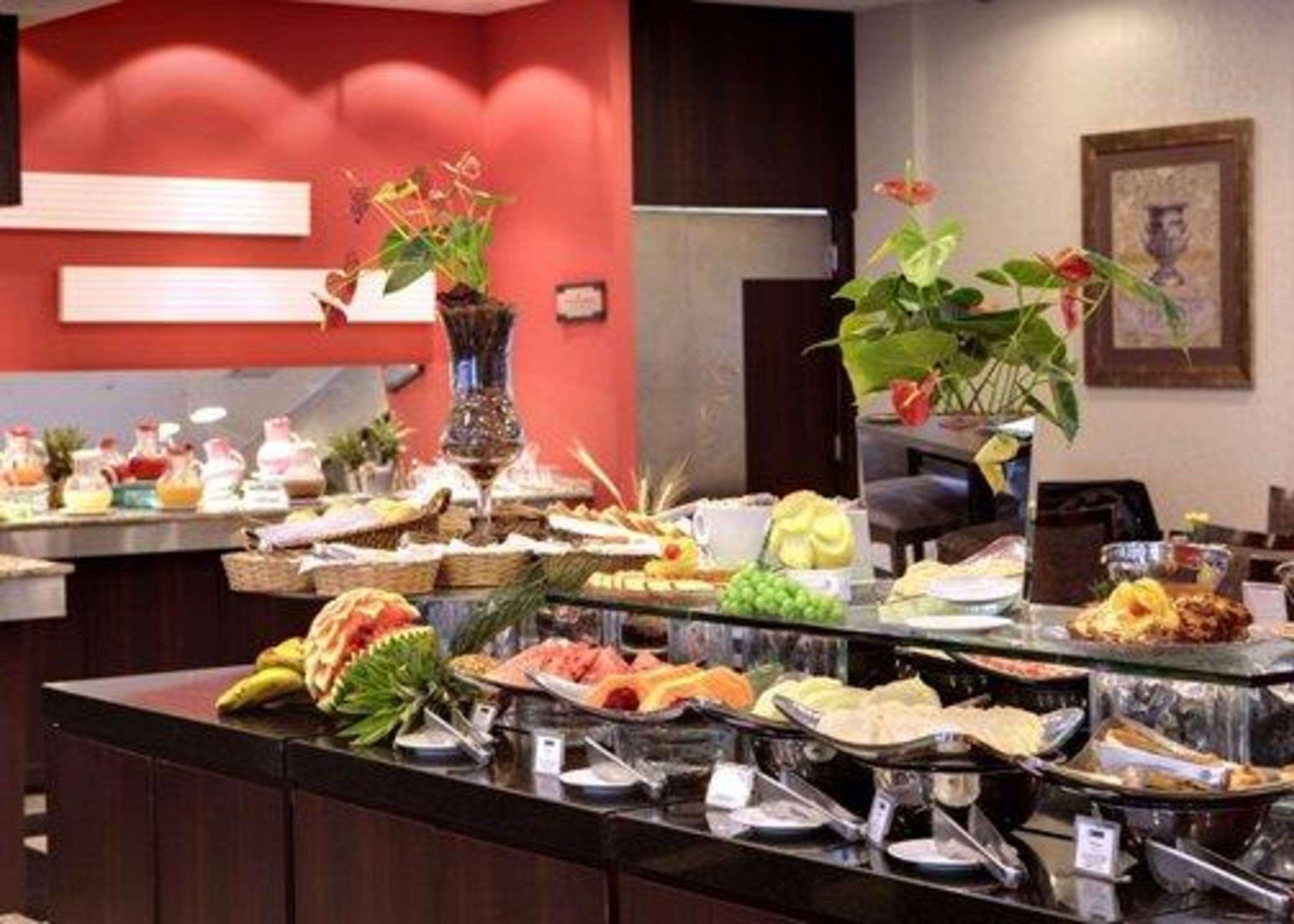 Quality Hotel Curitiba Dış mekan fotoğraf